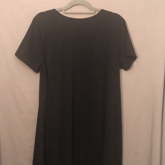 LuLaRoe Carly - Picture 2 of 3